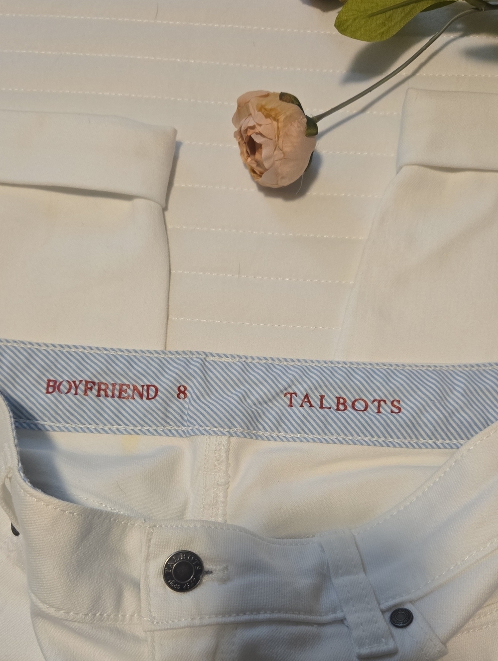 Talbots Women's White Boyfriend Jeans - Relaxed Straight Leg - Picture 2 of 4
